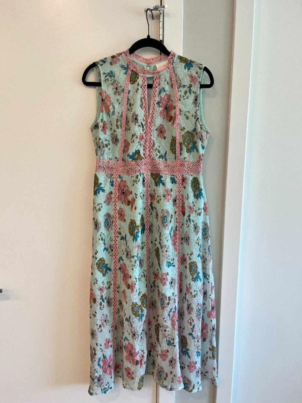 Foxiedox Floral Midi Dress, Size Medium